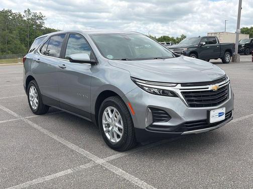 Sterling Gray Metallic 2024 Chevrolet Equinox 1LT