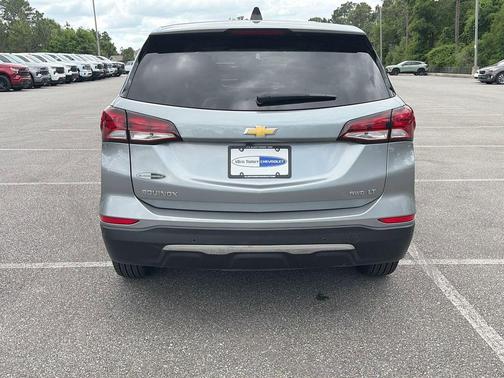 Sterling Gray Metallic 2024 Chevrolet Equinox 1LT
