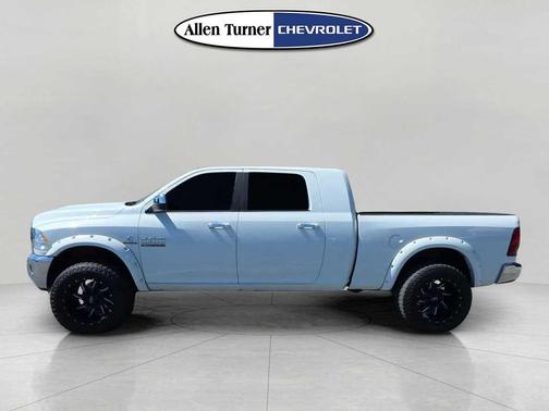 2018 RAM 2500 Big Horn Mega Cab 4x2 6'4' Box