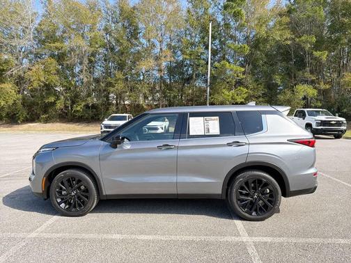 2024 Mitsubishi Outlander SE Black Edition S-AWC