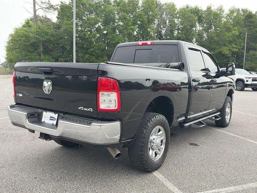 Diamond Black Crystal Pearlcoat 2023 RAM 2500 Tradesman Crew Cab 4x4 6'4' Box