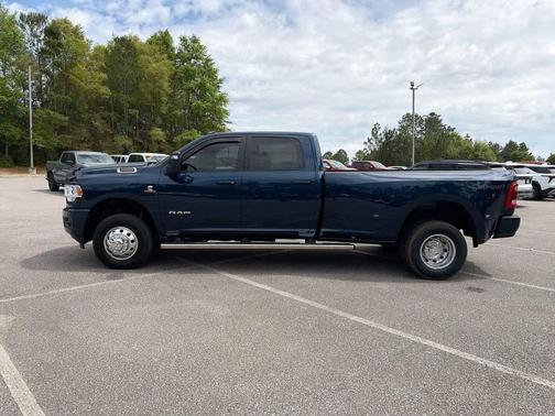 2024 RAM 3500 Big Horn Crew Cab 4x4 8' Box