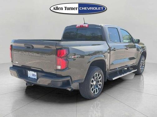 Harvest Bronze Metallic 2024 Chevrolet Colorado LT