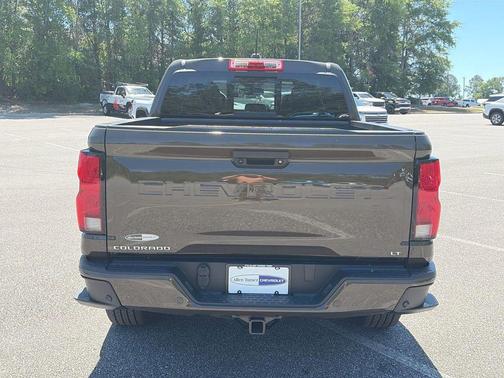 Harvest Bronze Metallic 2024 Chevrolet Colorado LT