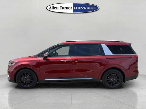 Flare Red 2022 Kia Carnival SX
