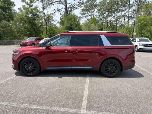 Flare Red 2022 Kia Carnival SX