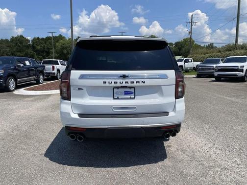 2022 Chevrolet Suburban 4WD High Country