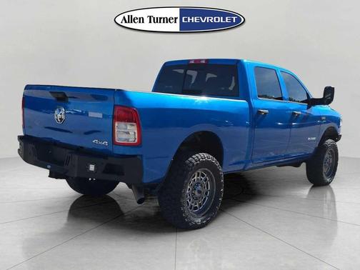 2020 RAM 2500 Tradesman Crew Cab 4X4 6'4' Box