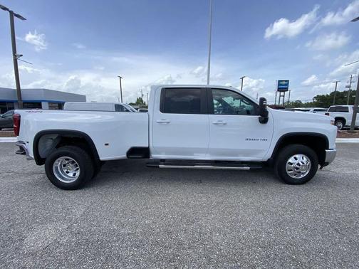 2025 Chevrolet Silverado 3500 LT