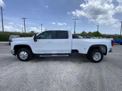 2025 Chevrolet Silverado 3500 LT