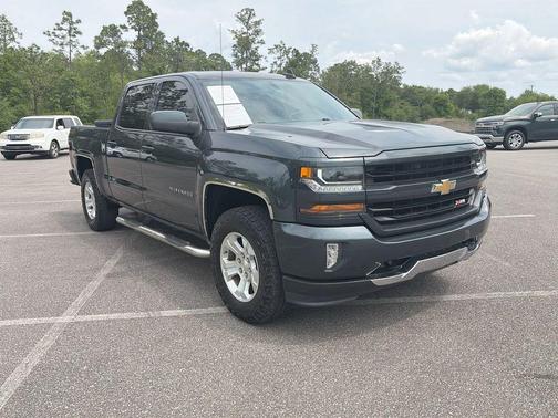 Graphite Metallic 2018 Chevrolet Silverado 1500 2LT