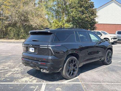Mosaic Black Metallic 2026 Chevrolet Traverse RS