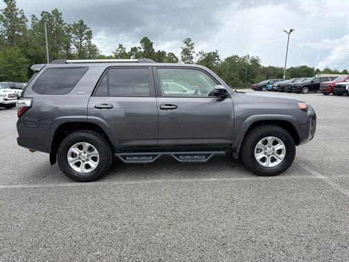 Magnetic Gray Metallic 2019 Toyota 4Runner SR5