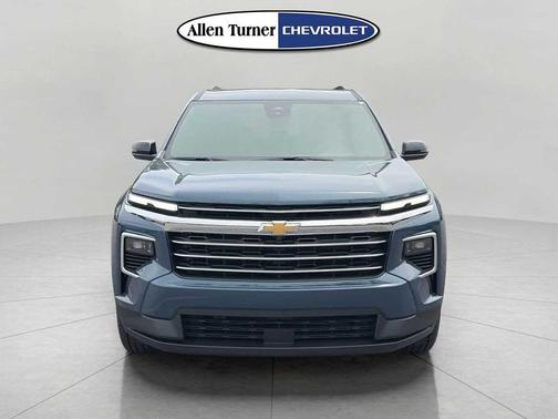 Lakeshore Blue Metallic 2026 Chevrolet Traverse LT
