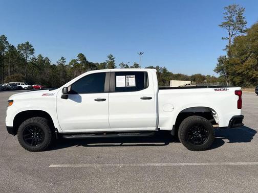 2022 Chevrolet Silverado 1500 Custom Trail Boss