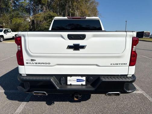 2022 Chevrolet Silverado 1500 Custom Trail Boss