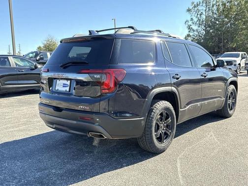 2021 GMC Acadia AWD AT4