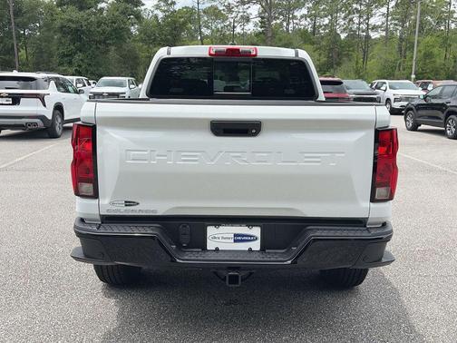 Summit White 2026 Chevrolet Colorado Trail Boss