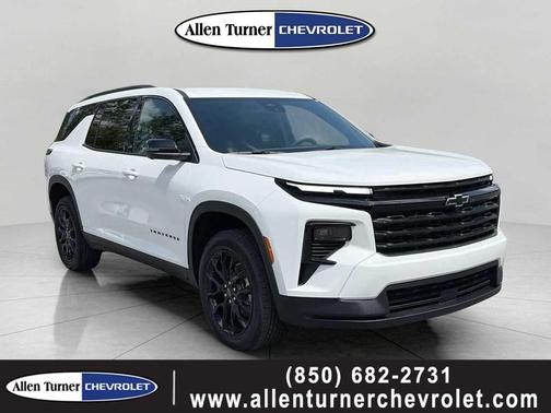 Summit White 2026 Chevrolet Traverse LT