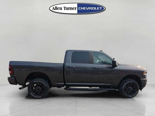2023 RAM 2500 Laramie Crew Cab 4x4 6'4' Box
