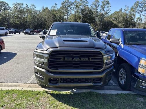2023 RAM 2500 Laramie Crew Cab 4x4 6'4' Box