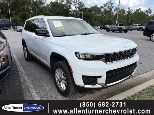 Bright White Clearcoat 2023 Jeep Grand Cherokee L Laredo