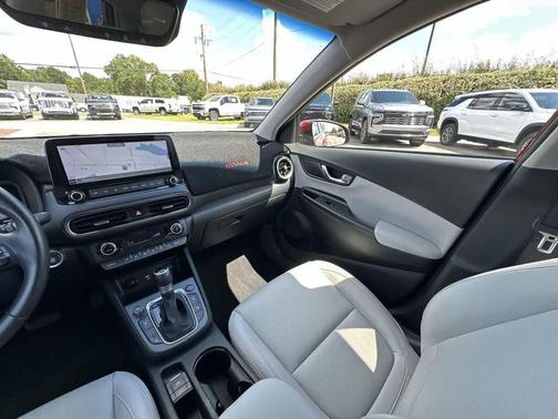 2022 Hyundai KONA Limited