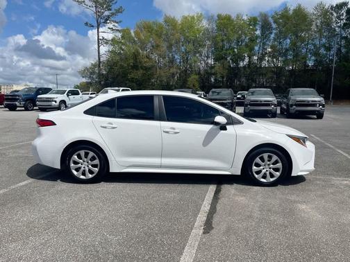 White 2022 Toyota Corolla LE