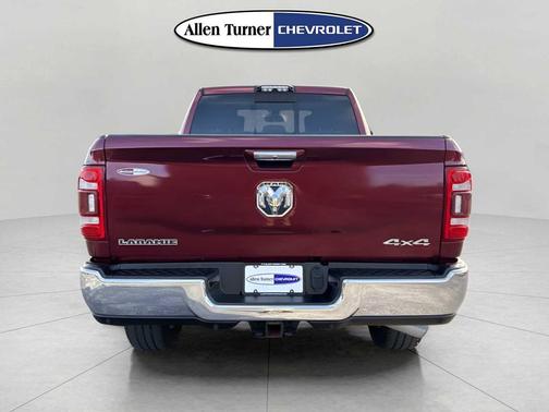 2021 RAM 2500 Laramie Crew Cab 4x4 6'4' Box