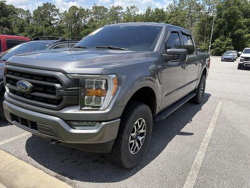 CARBONIZED GRAY METALLIC 2021 Ford F-150 XLT