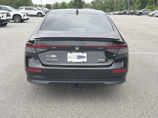 Crystal Black Pearl 2023 Honda Accord Hybrid Sport