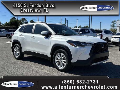 2024 Toyota Corolla Cross LE