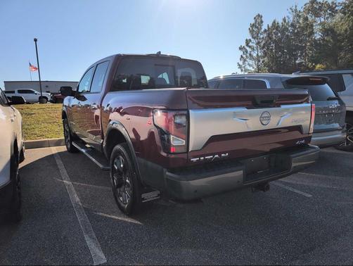 2024 Nissan Titan Platinum Reserve