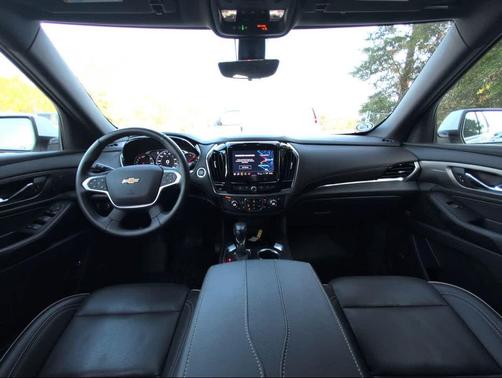 2022 Chevrolet Traverse Premier