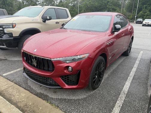 Rosso Rubino Mica 2020 Maserati Levante S GranSport