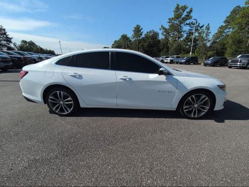 2021 Chevrolet Malibu FWD LT