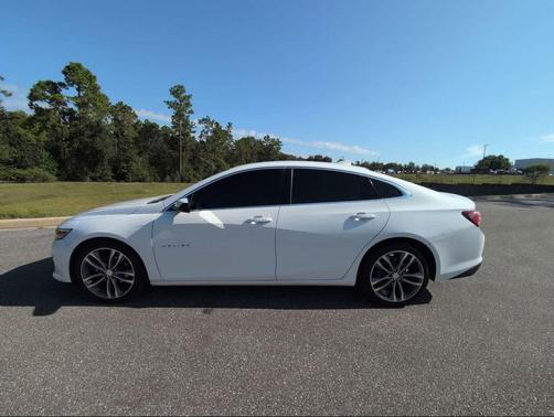 2021 Chevrolet Malibu FWD LT