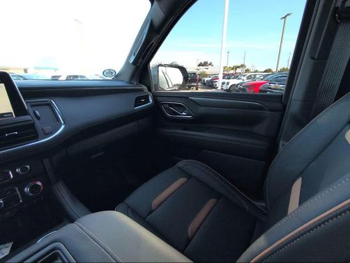 2024 GMC Yukon 4WD AT4