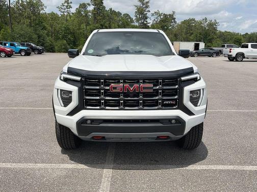Summit White 2025 GMC Canyon AT4