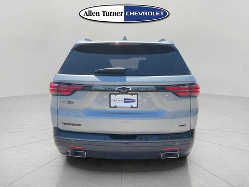 Sterling Gray Metallic 2023 Chevrolet Traverse Premier