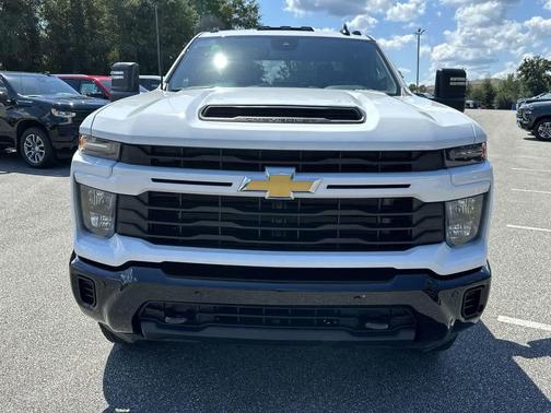 2025 Chevrolet Silverado 2500 Custom