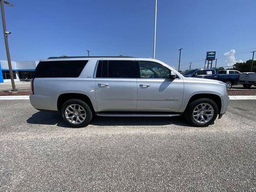 2019 GMC Yukon XL SLT
