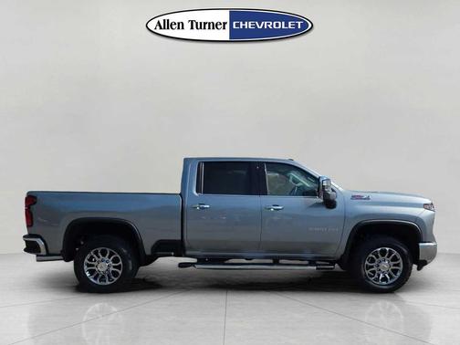 Sterling Gray Metallic 2026 Chevrolet Silverado 2500 LTZ