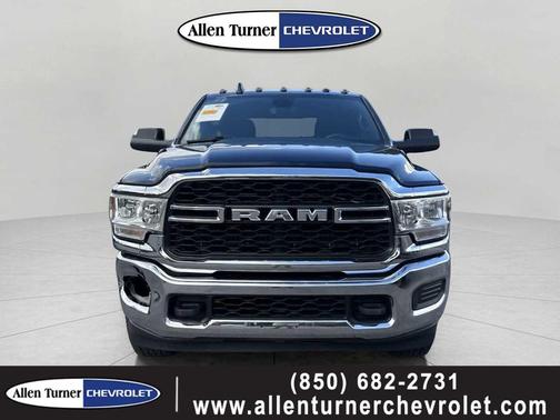 2022 RAM 2500 Tradesman Crew Cab 4x4 6'4' Box