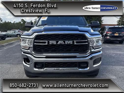 2022 RAM 2500 Tradesman Crew Cab 4x4 6'4' Box