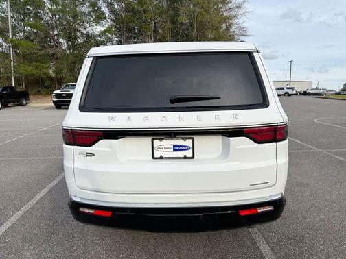 2024 Jeep Wagoneer Series II 4x2