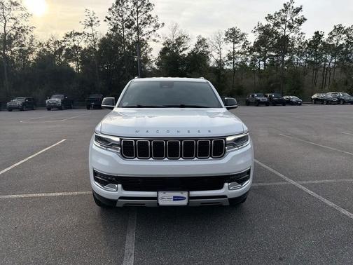 2024 Jeep Wagoneer Series II 4x2