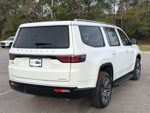 2024 Jeep Wagoneer Series II 4x2