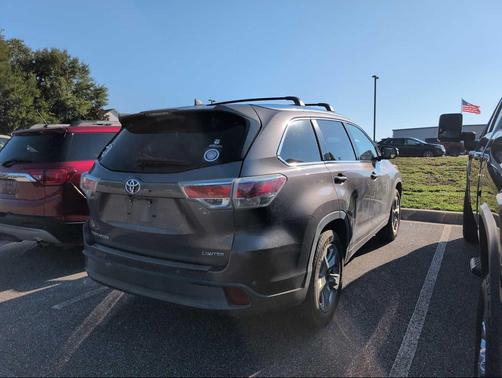2016 Toyota Highlander Limited Platinum