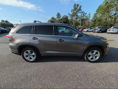 2016 Toyota Highlander Limited Platinum